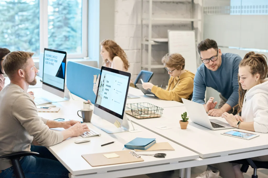 Disperindagkopum Sanggau Raih Juara I Lomba Rompah Tradisional di Faradje’ Pesaka Negeri Sanggau XVIII